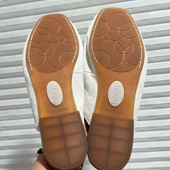 🌸BORN🌸 Size: Lareina Cream Suede Mule 11M - Picture 14 of 14